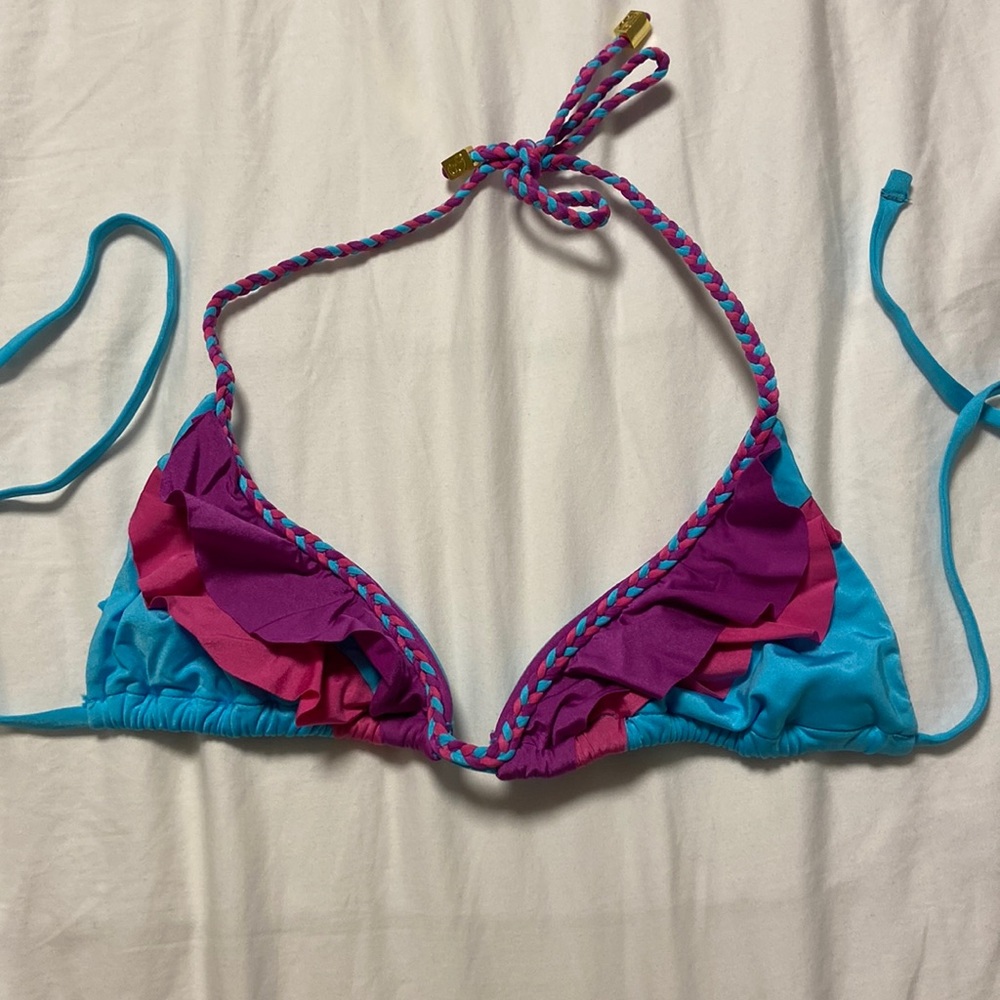 Beach Bunny • Ruffled Triangle Bikini Top
